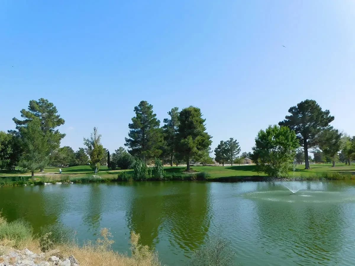 Lake View Executive Golf Course