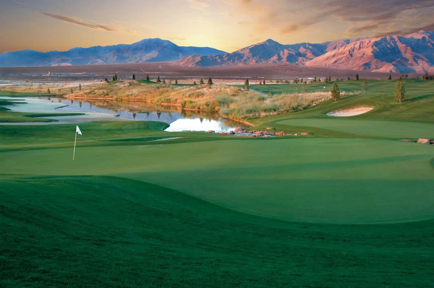 Mountain Falls Golf Club